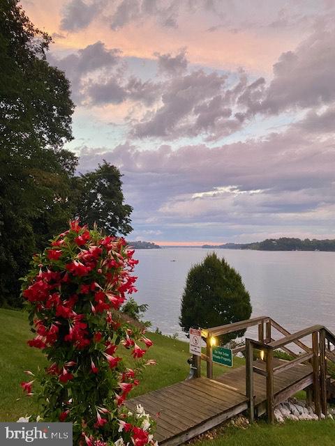 801 Dreams Landing Way #801