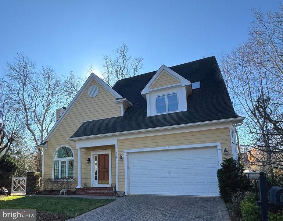 219 Spring Race Ct