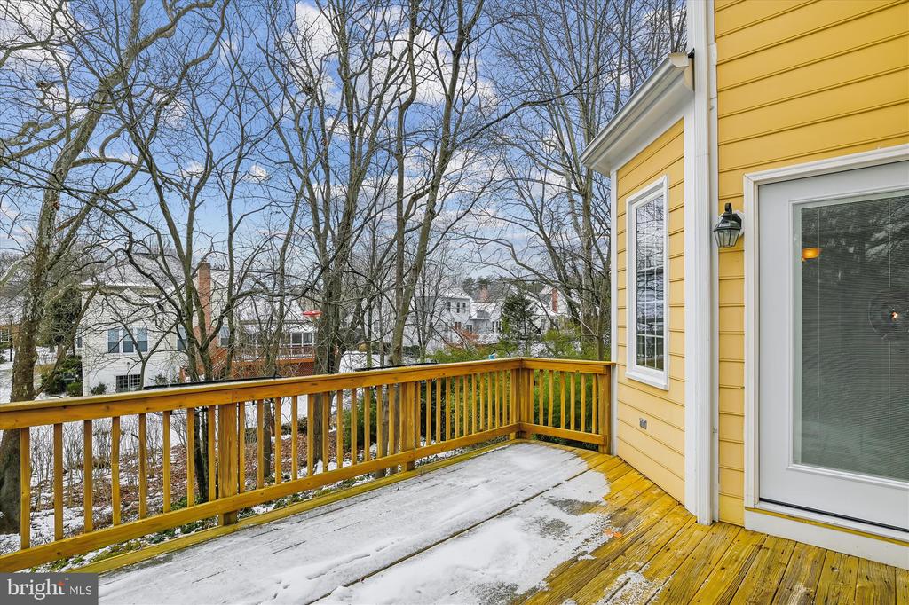 219 Spring Race Ct