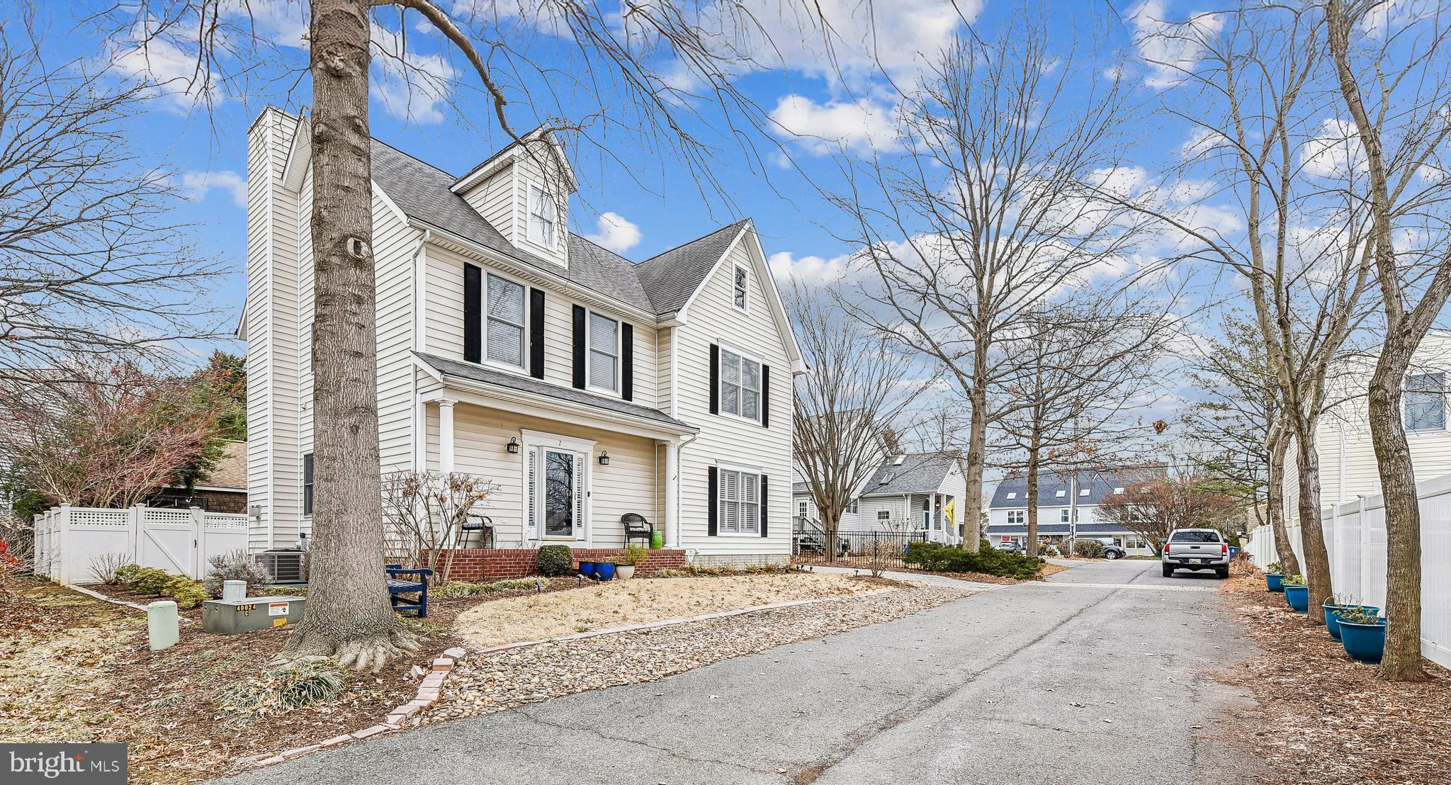 2 Danielle Ct