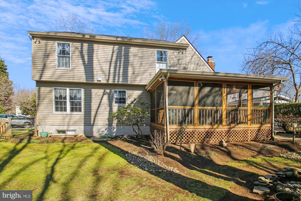 303 Bridle Path Ln