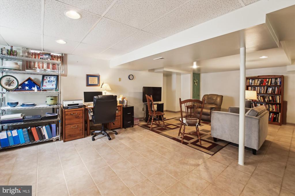 303 Bridle Path Ln
