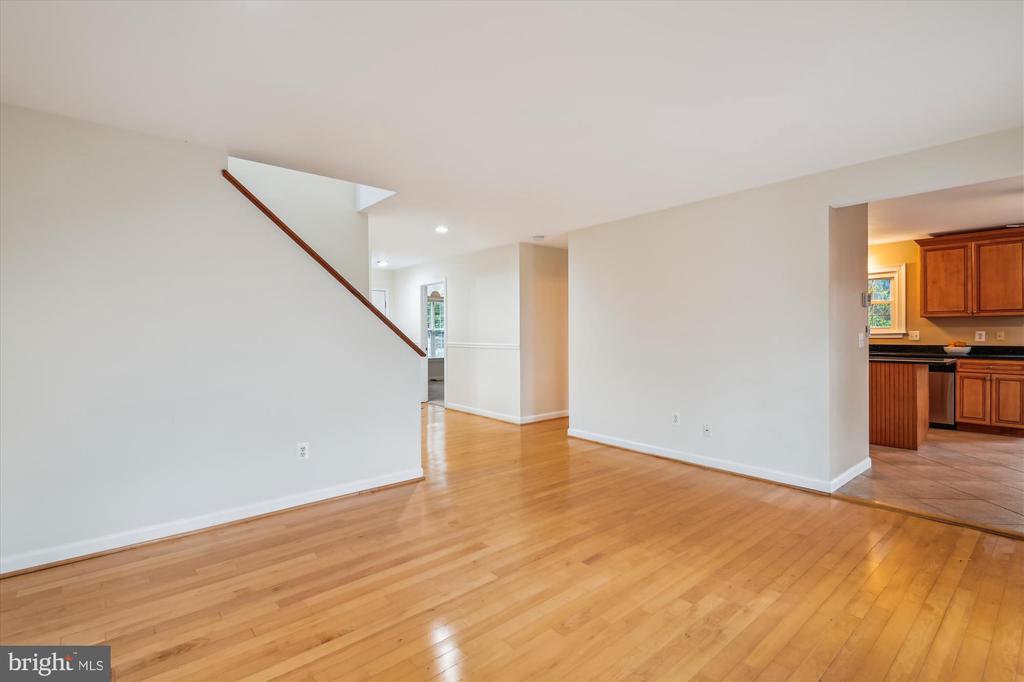 1549 Ritchie Ln