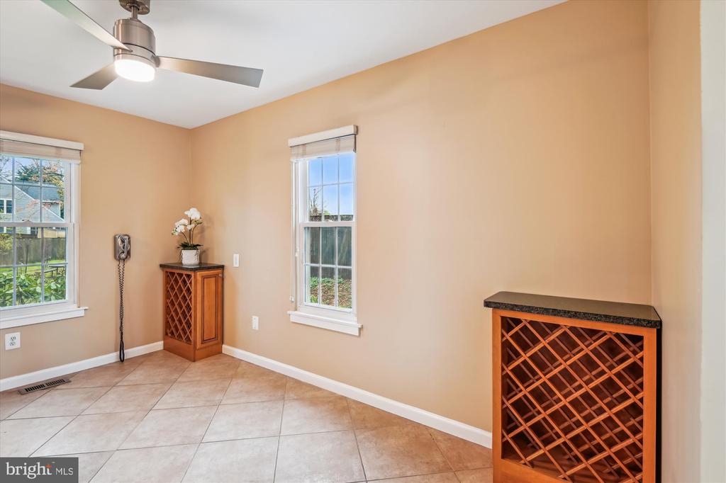 1549 Ritchie Ln