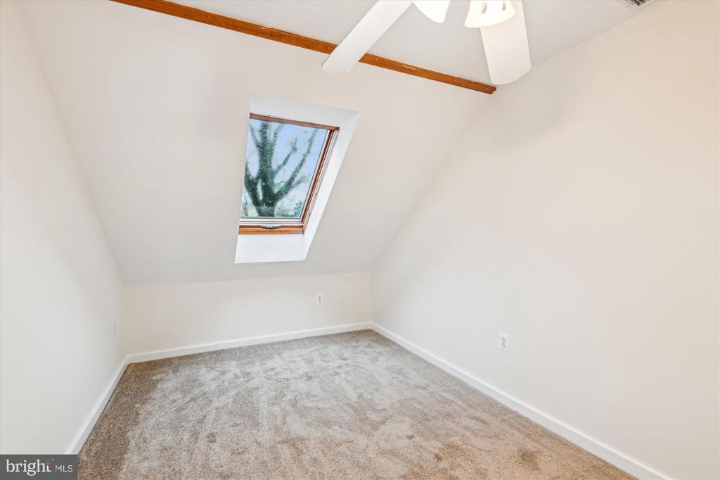 1549 Ritchie Ln