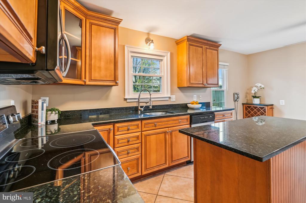 1549 Ritchie Ln
