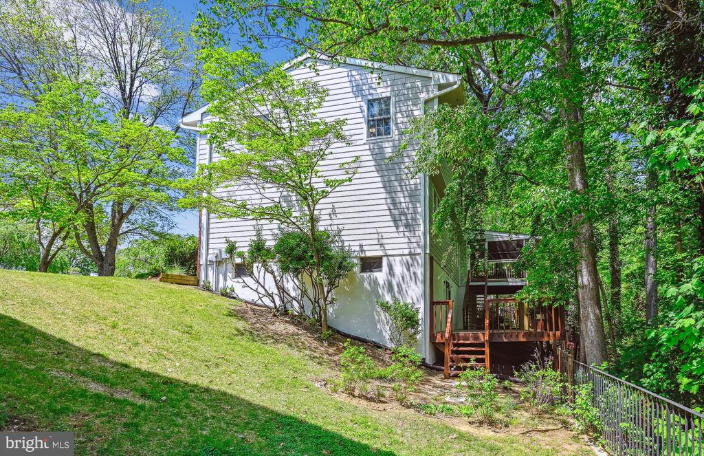 623 Bay Green Dr