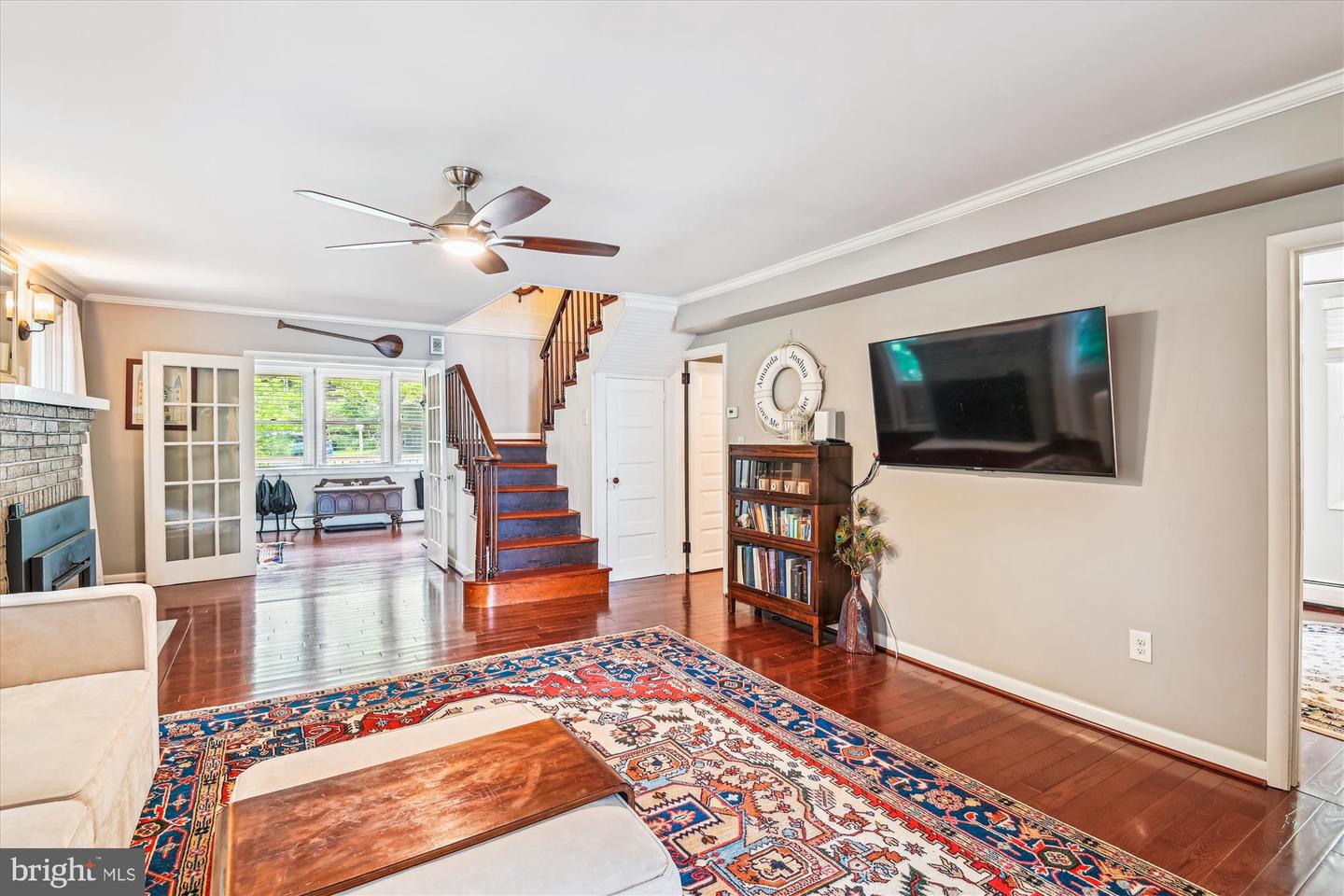 2946 Edgewater Dr