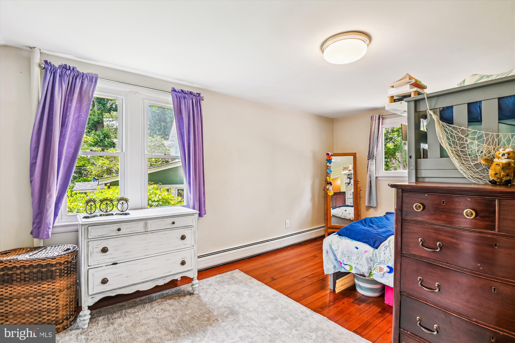 2946 Edgewater Dr
