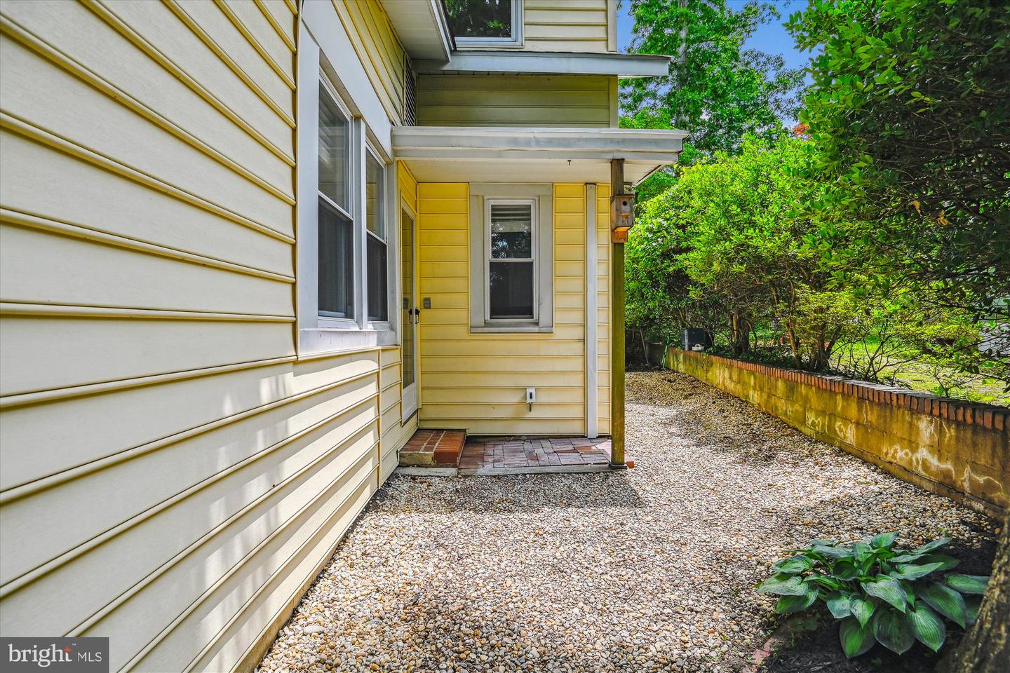 2946 Edgewater Dr