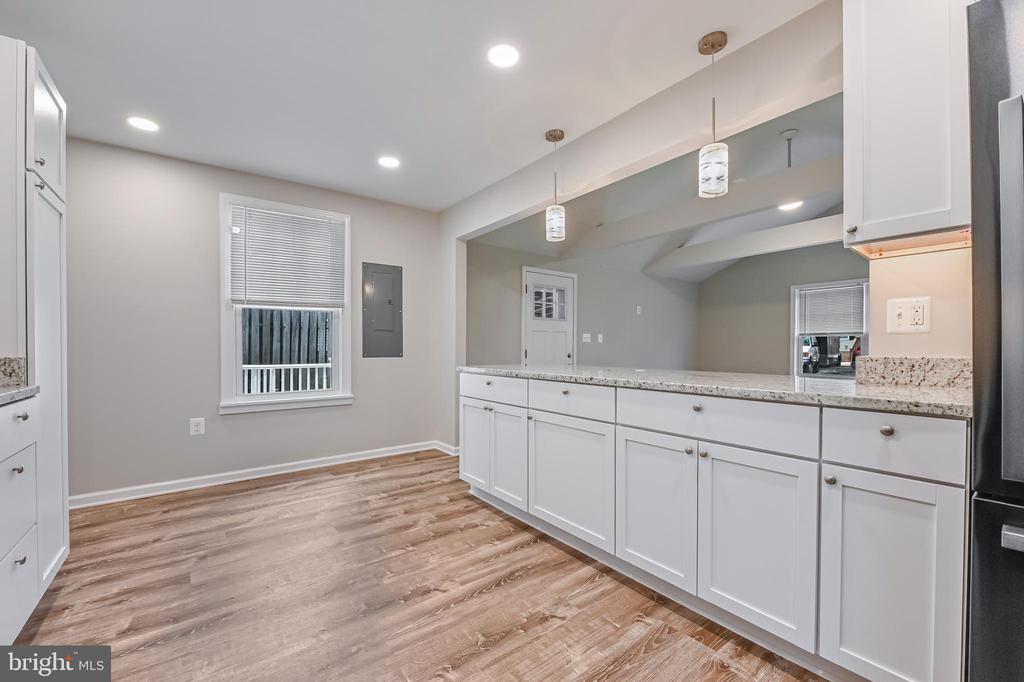 405 Bayview Dr