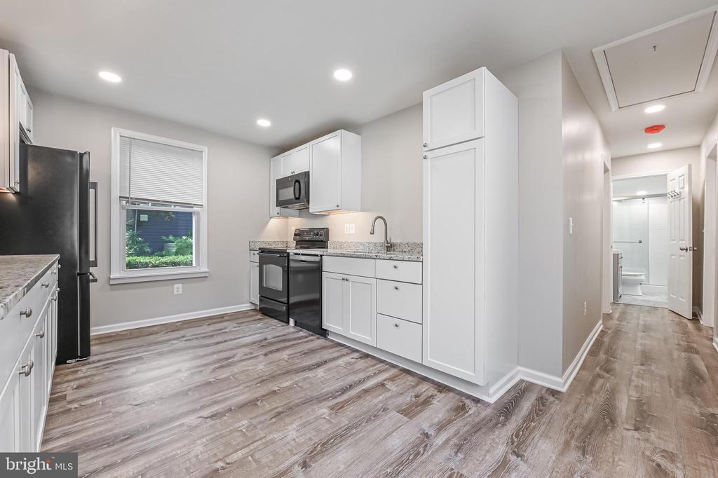 405 Bayview Dr