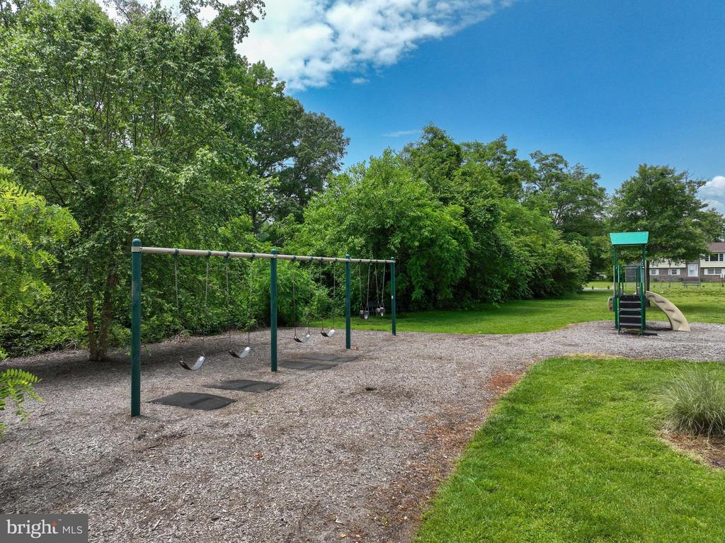 405 Bayview Dr