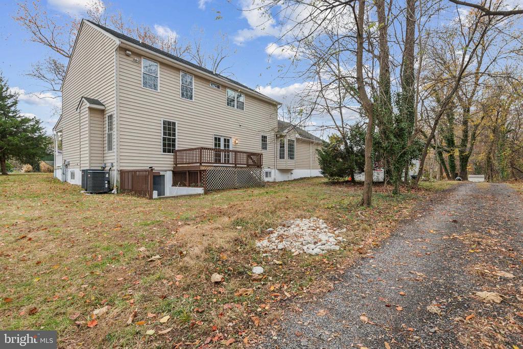 1825 JOHNSON ROAD