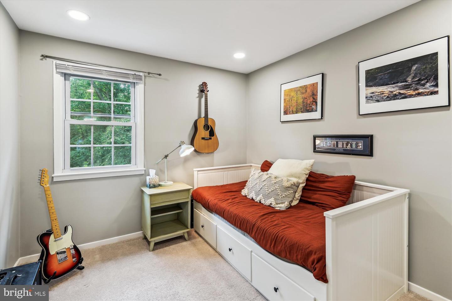1784 Sharwood Pl