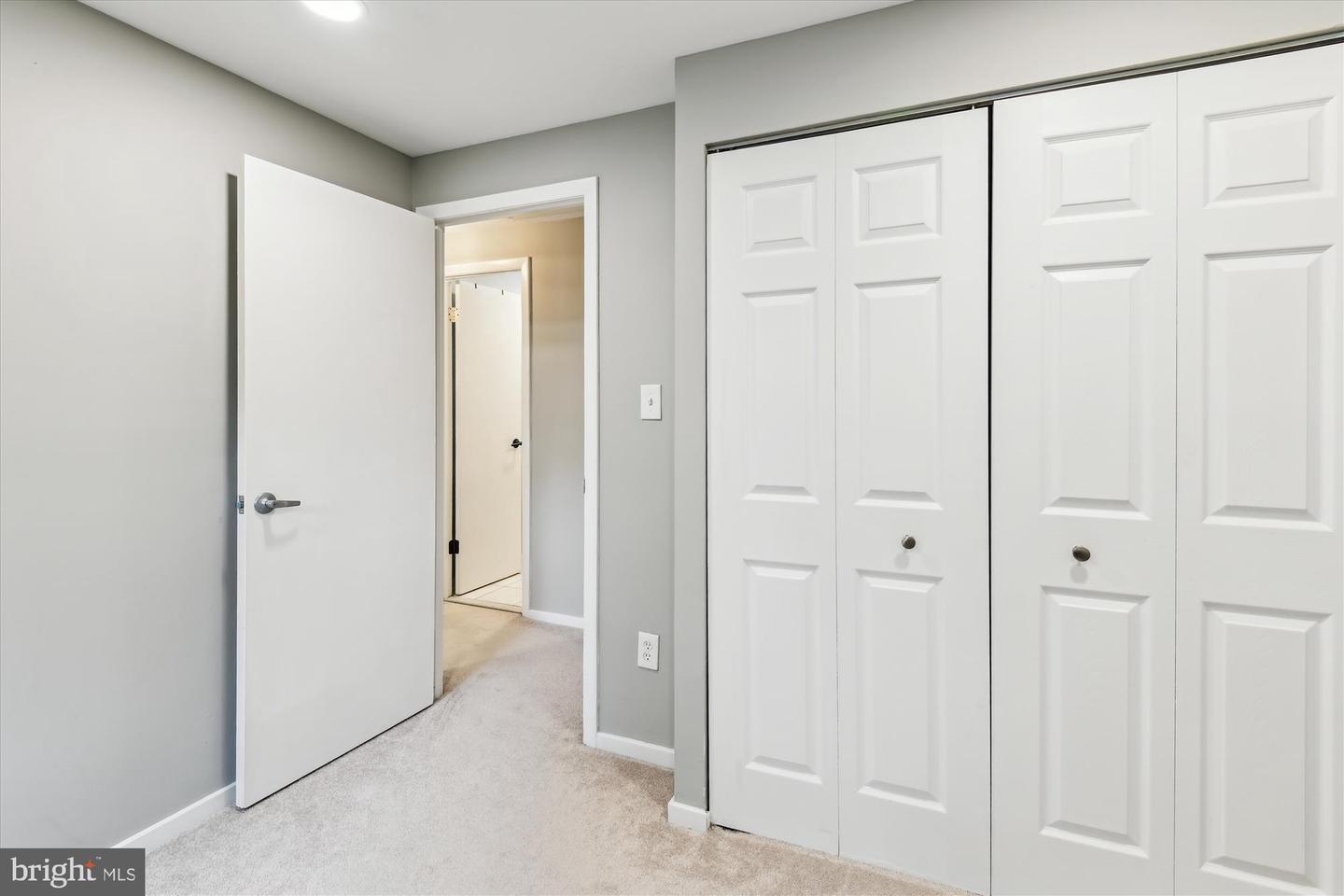 1784 Sharwood Pl