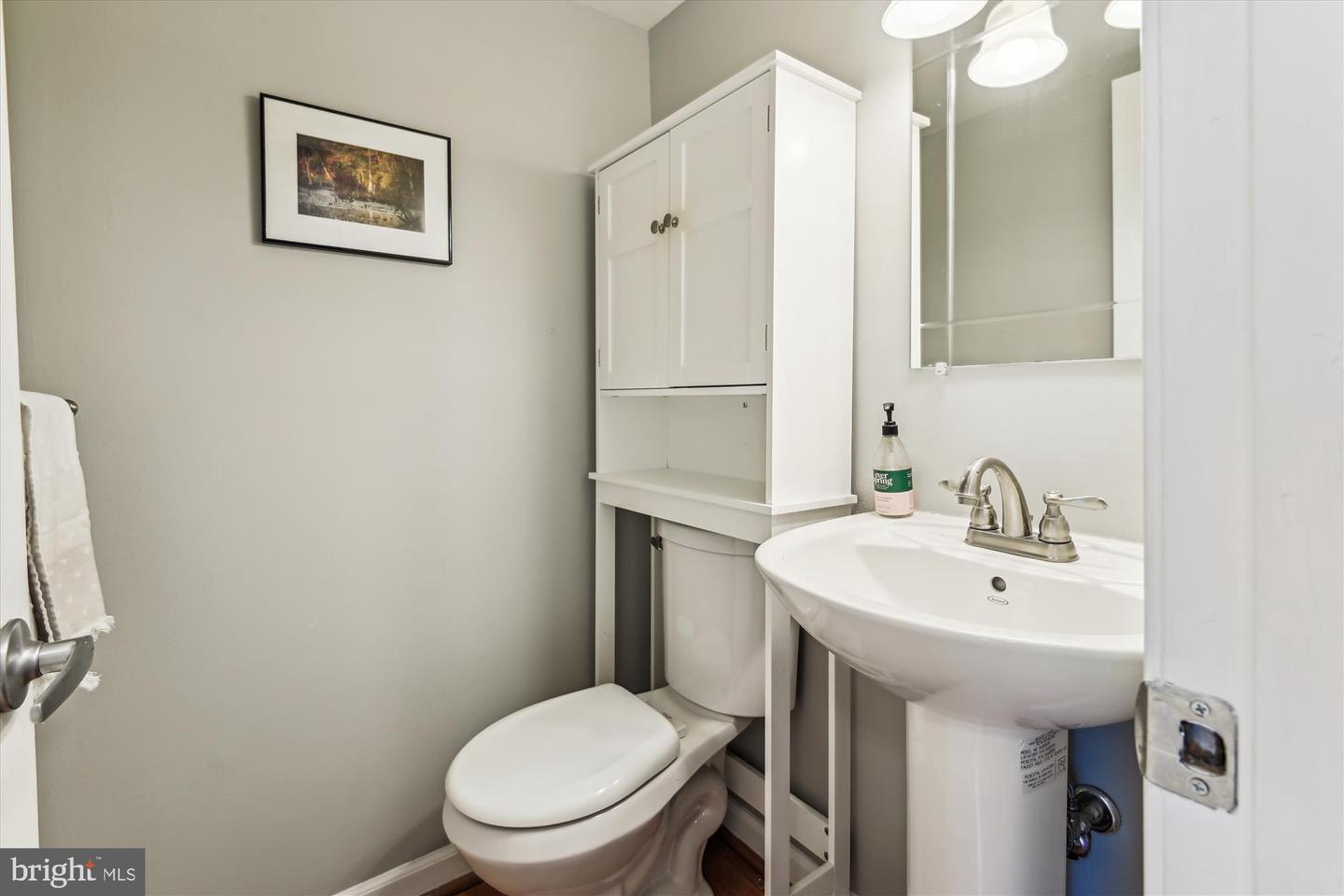 1784 Sharwood Pl