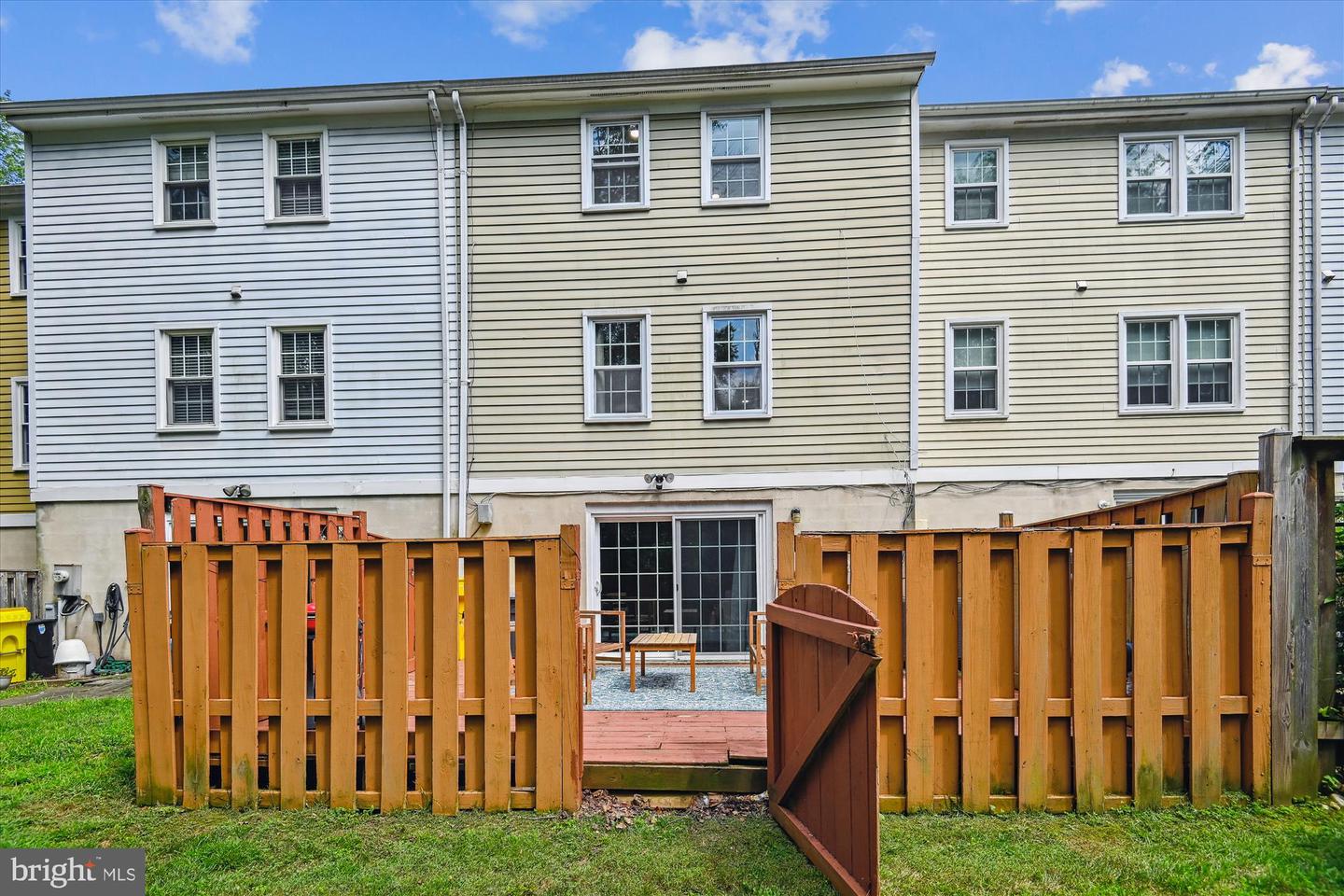 1784 Sharwood Pl
