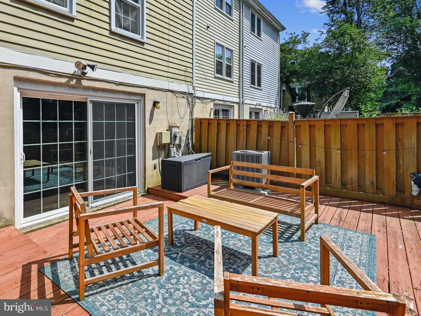 1784 Sharwood Pl