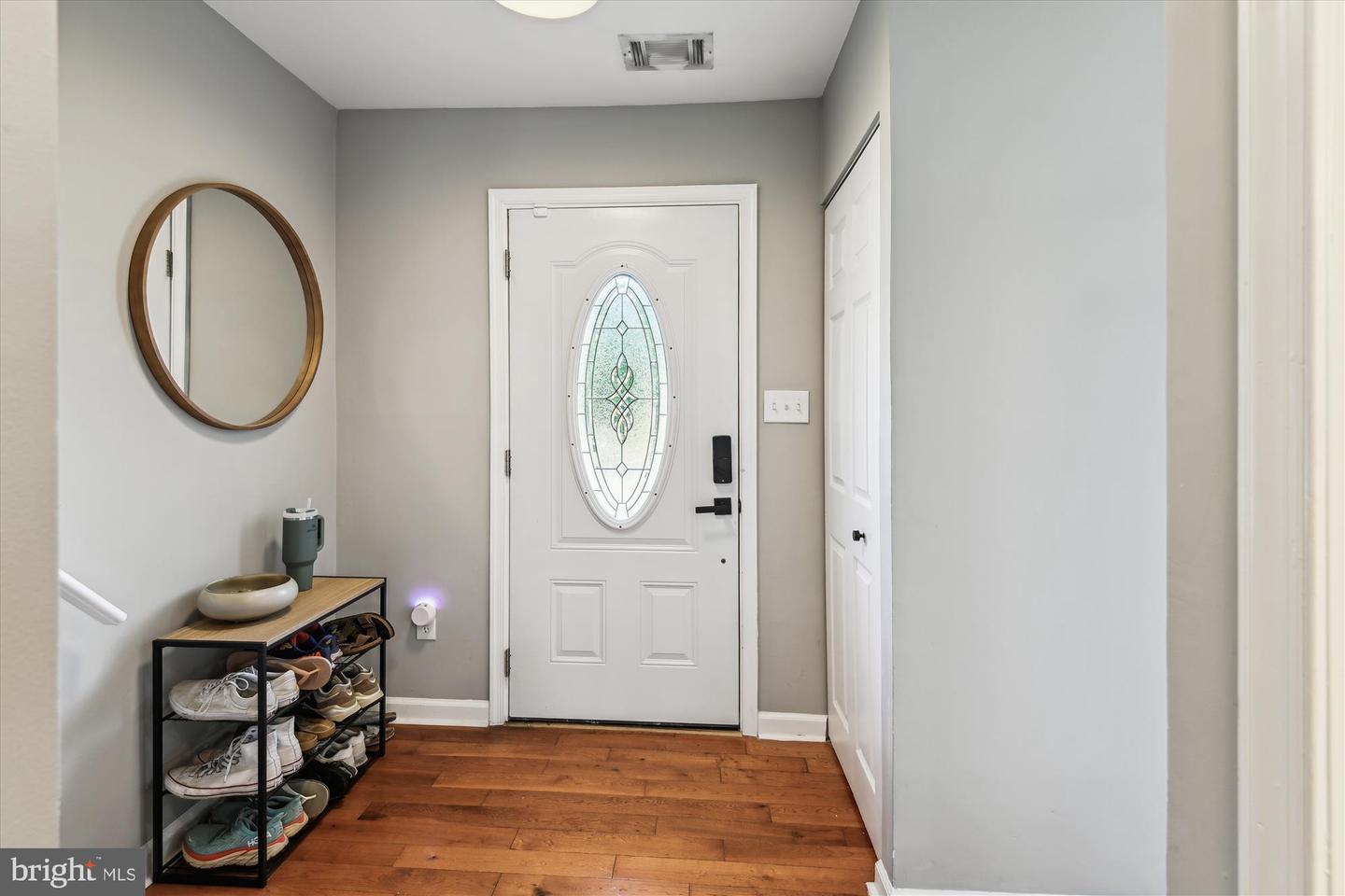 1784 Sharwood Pl