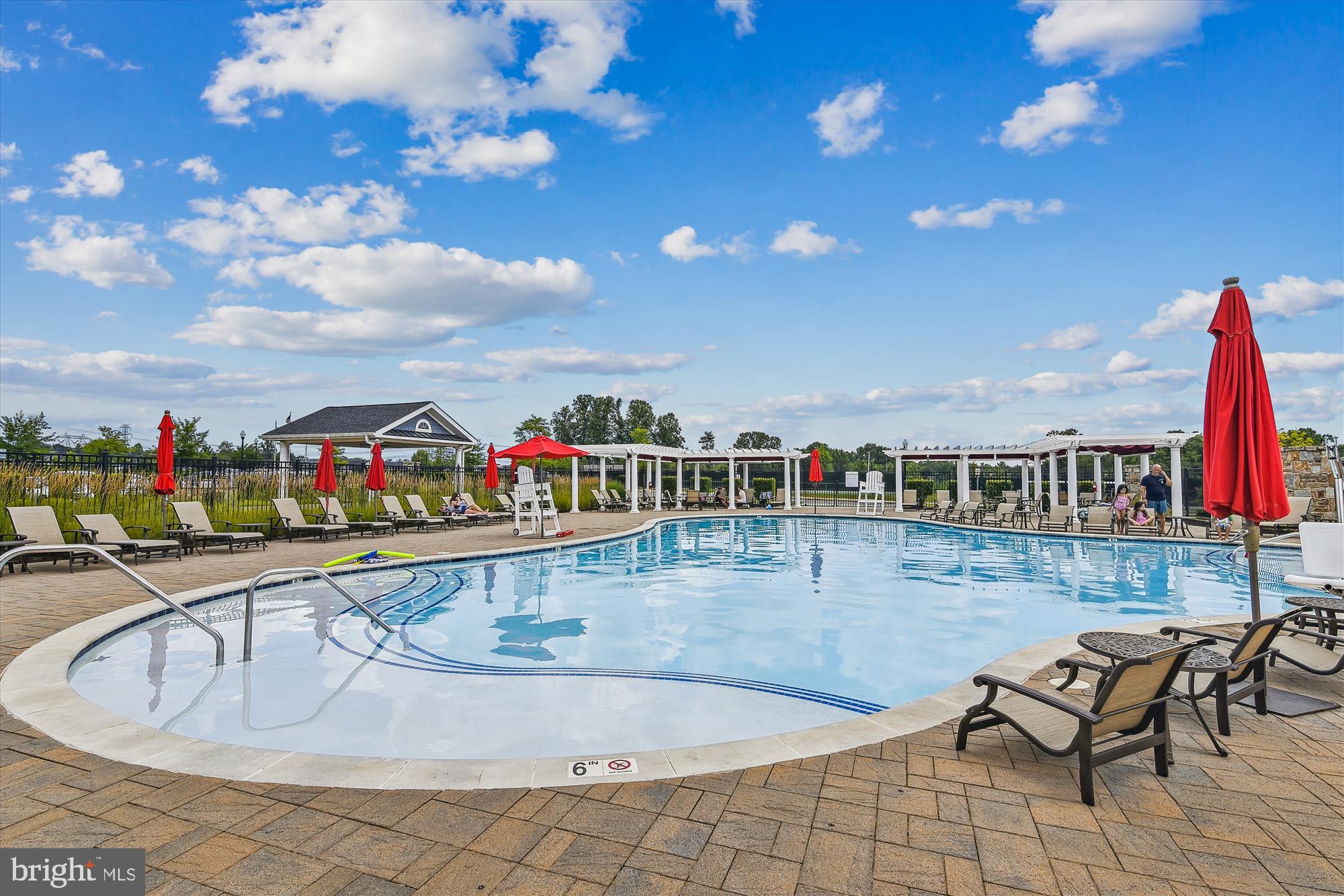 2930 Levee Dr