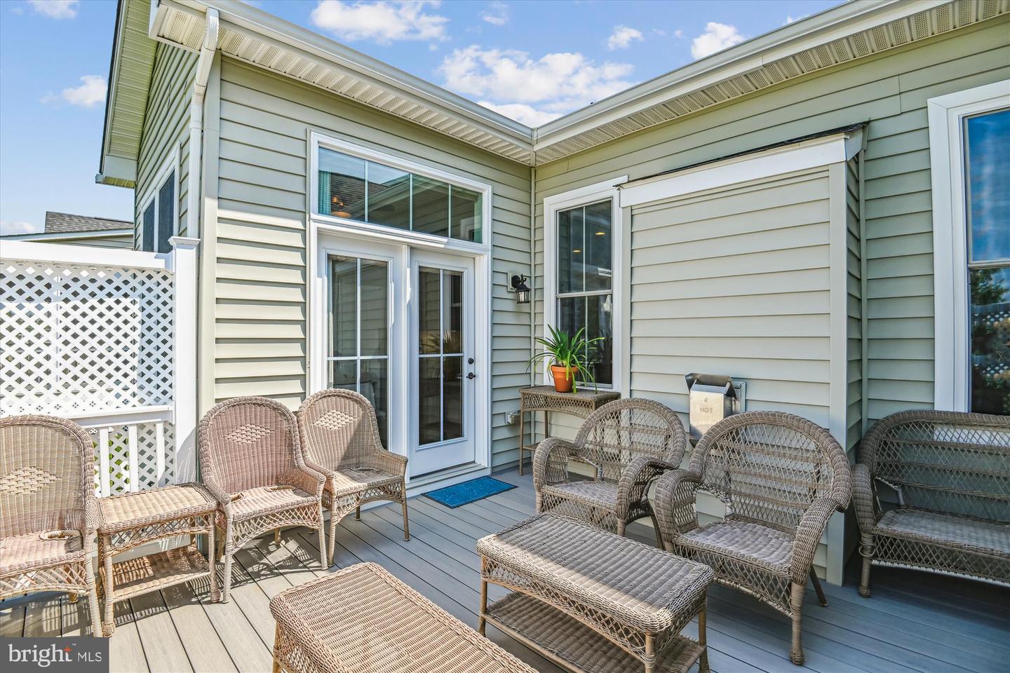 2930 Levee Dr