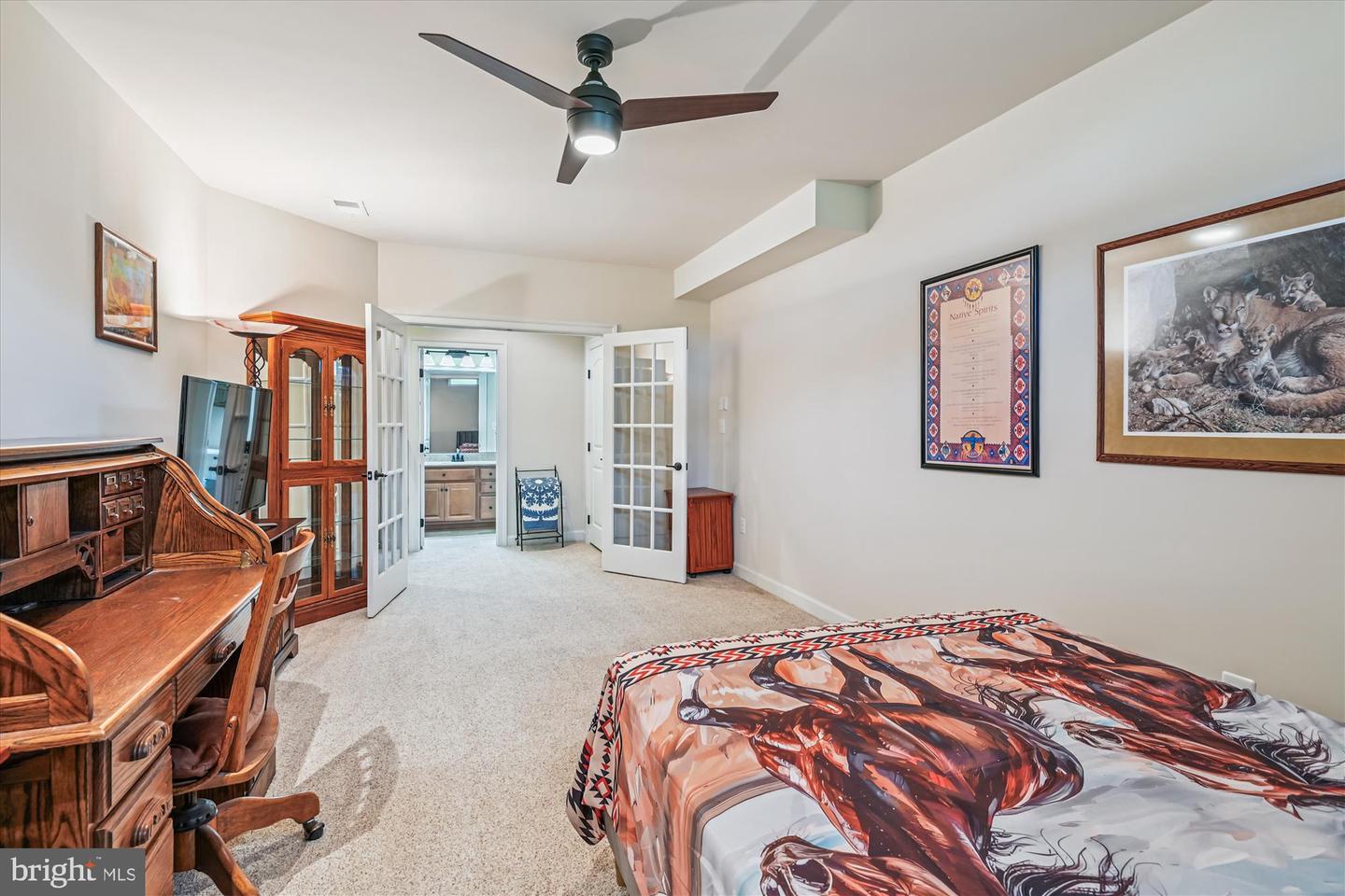 2930 Levee Dr