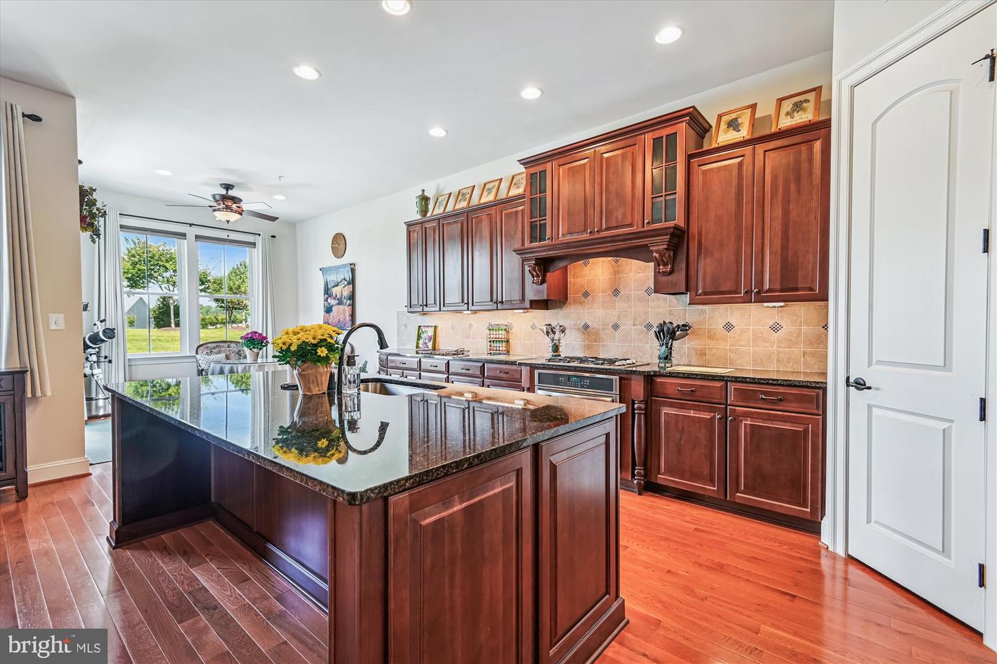 2930 Levee Dr
