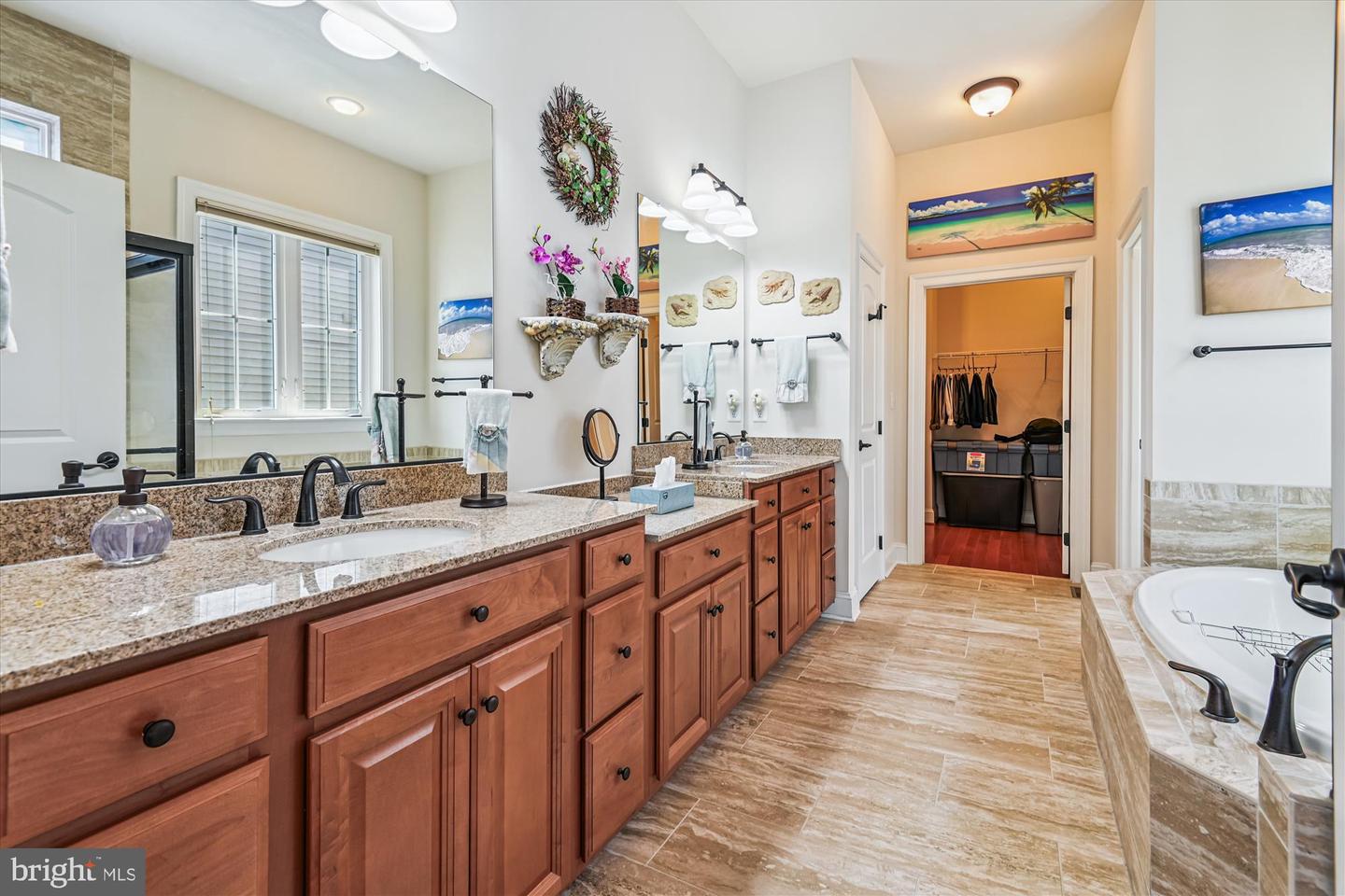 2930 Levee Dr