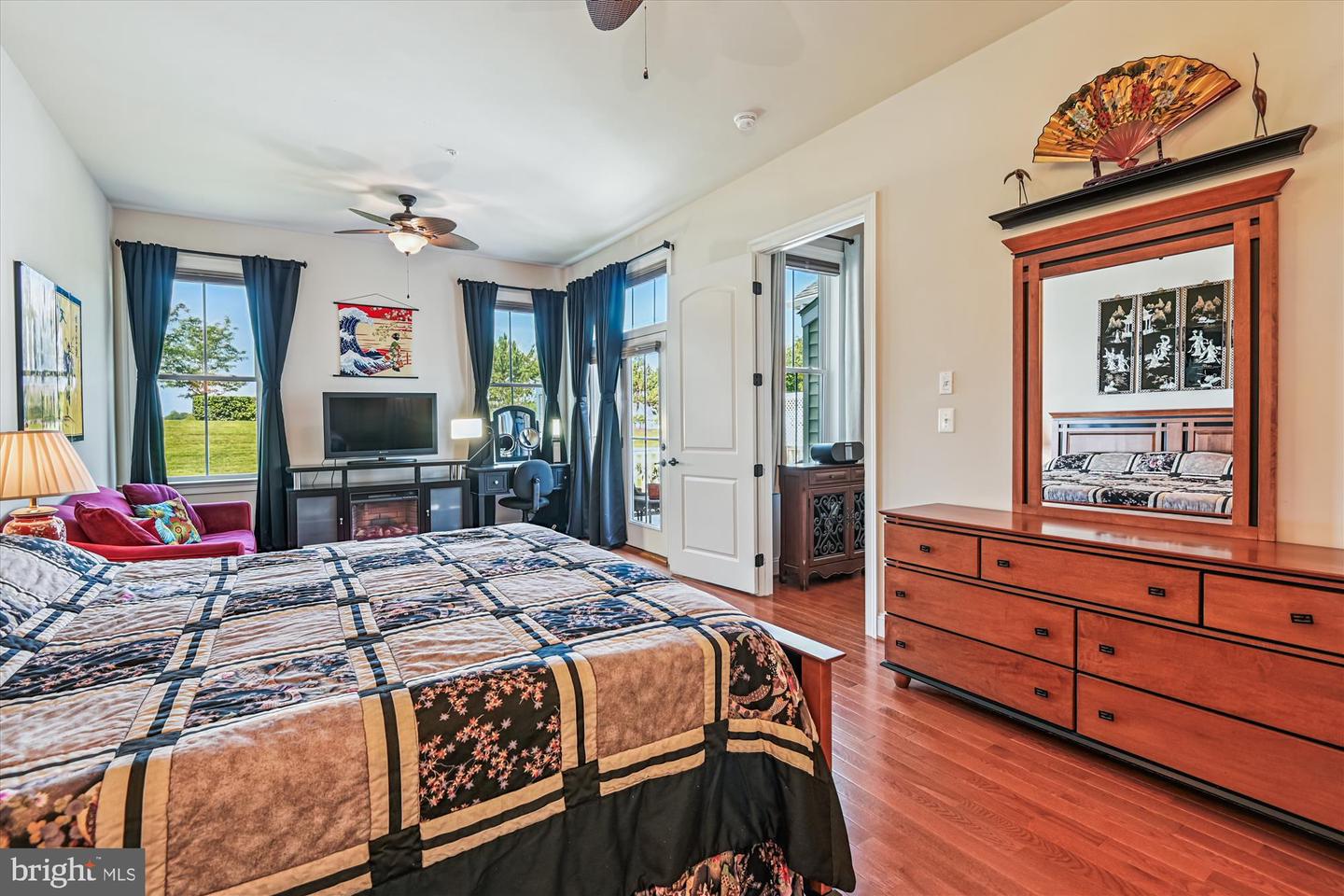 2930 Levee Dr