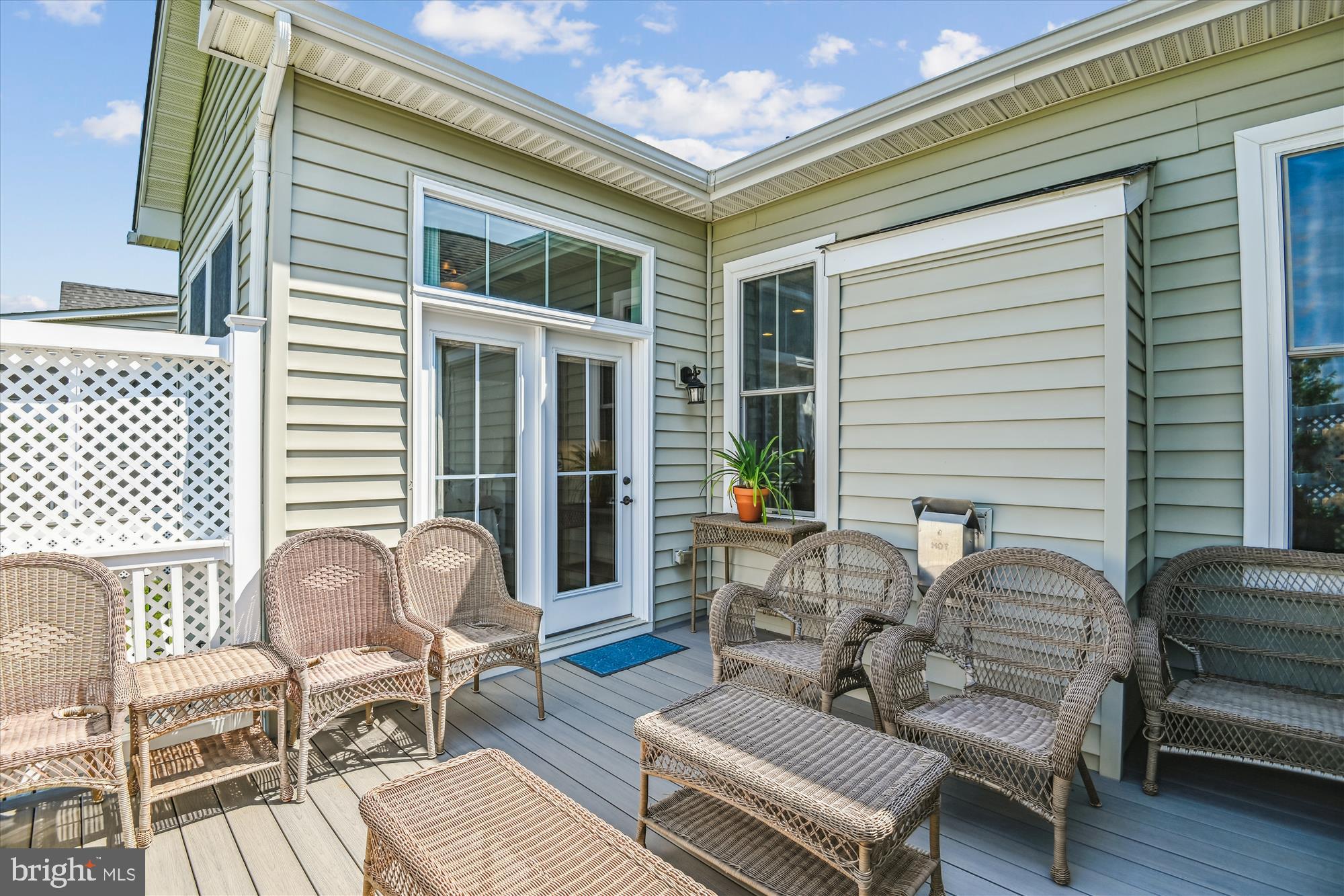 2930 Levee Dr