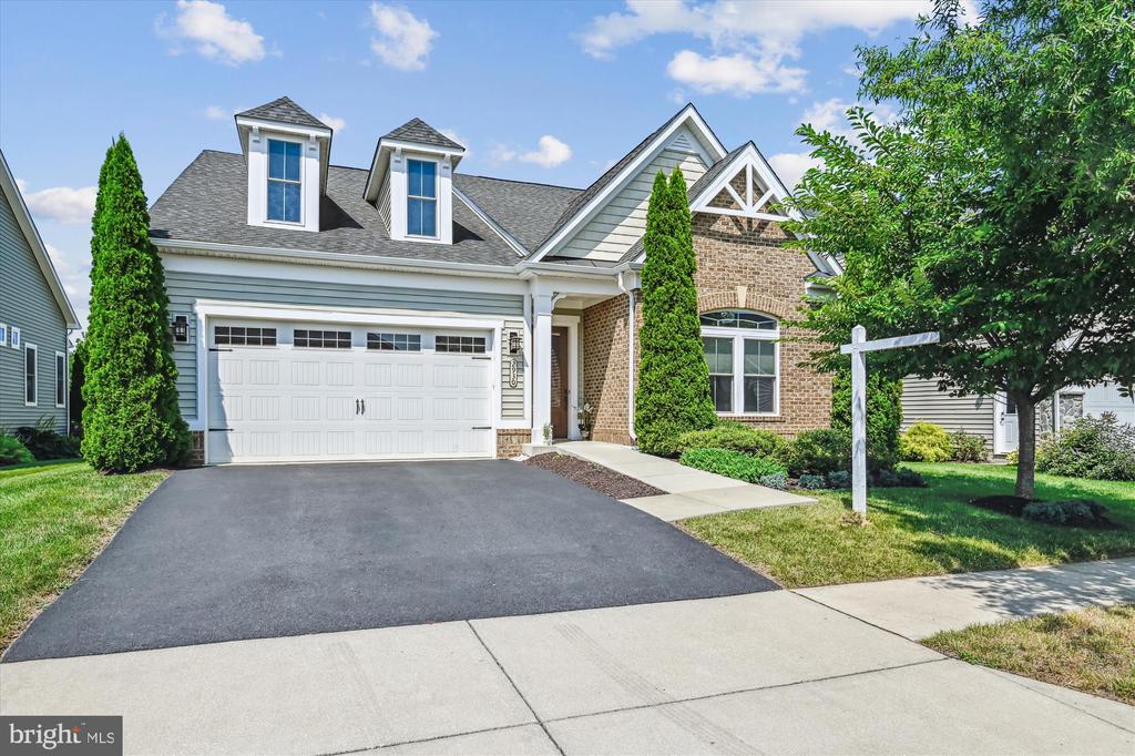 2930 Levee Dr