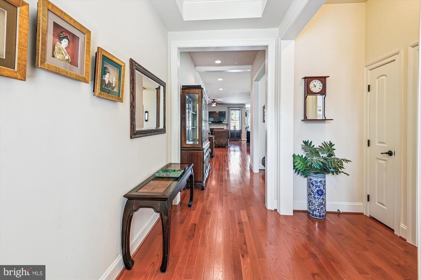 2930 Levee Dr