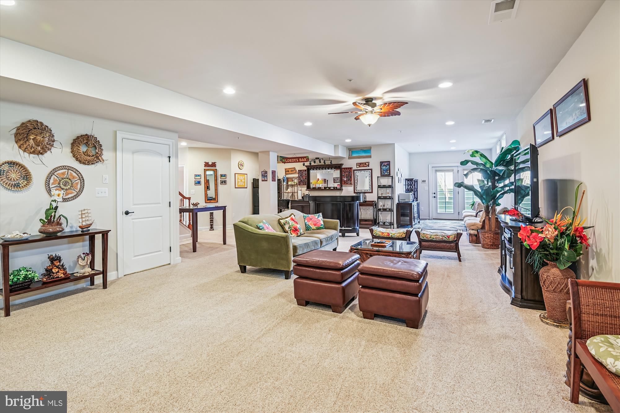 2930 Levee Dr