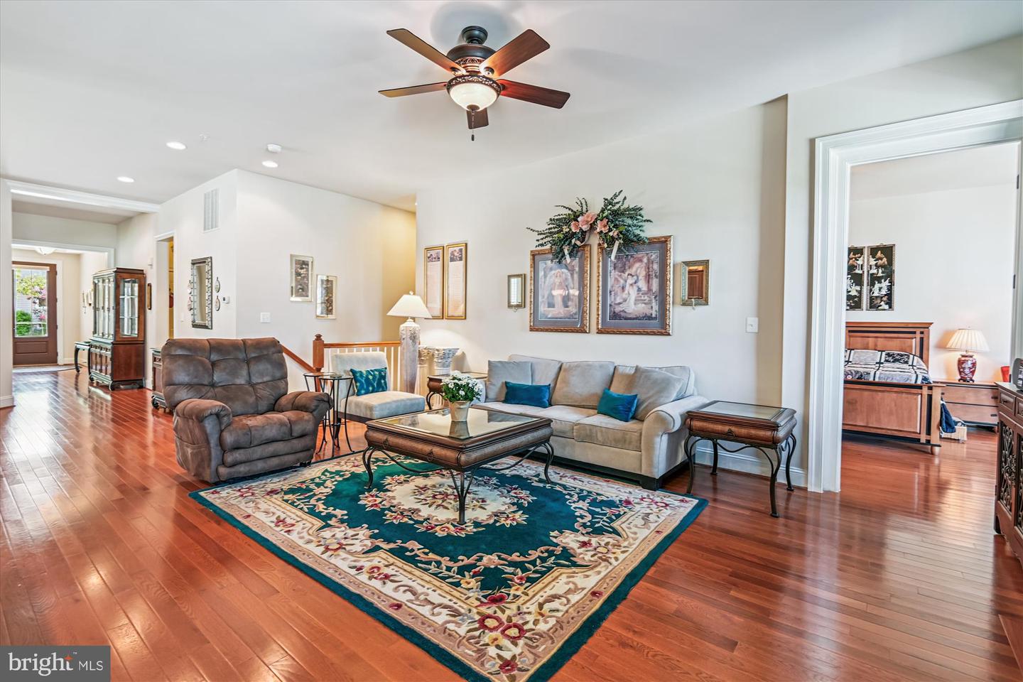 2930 Levee Dr