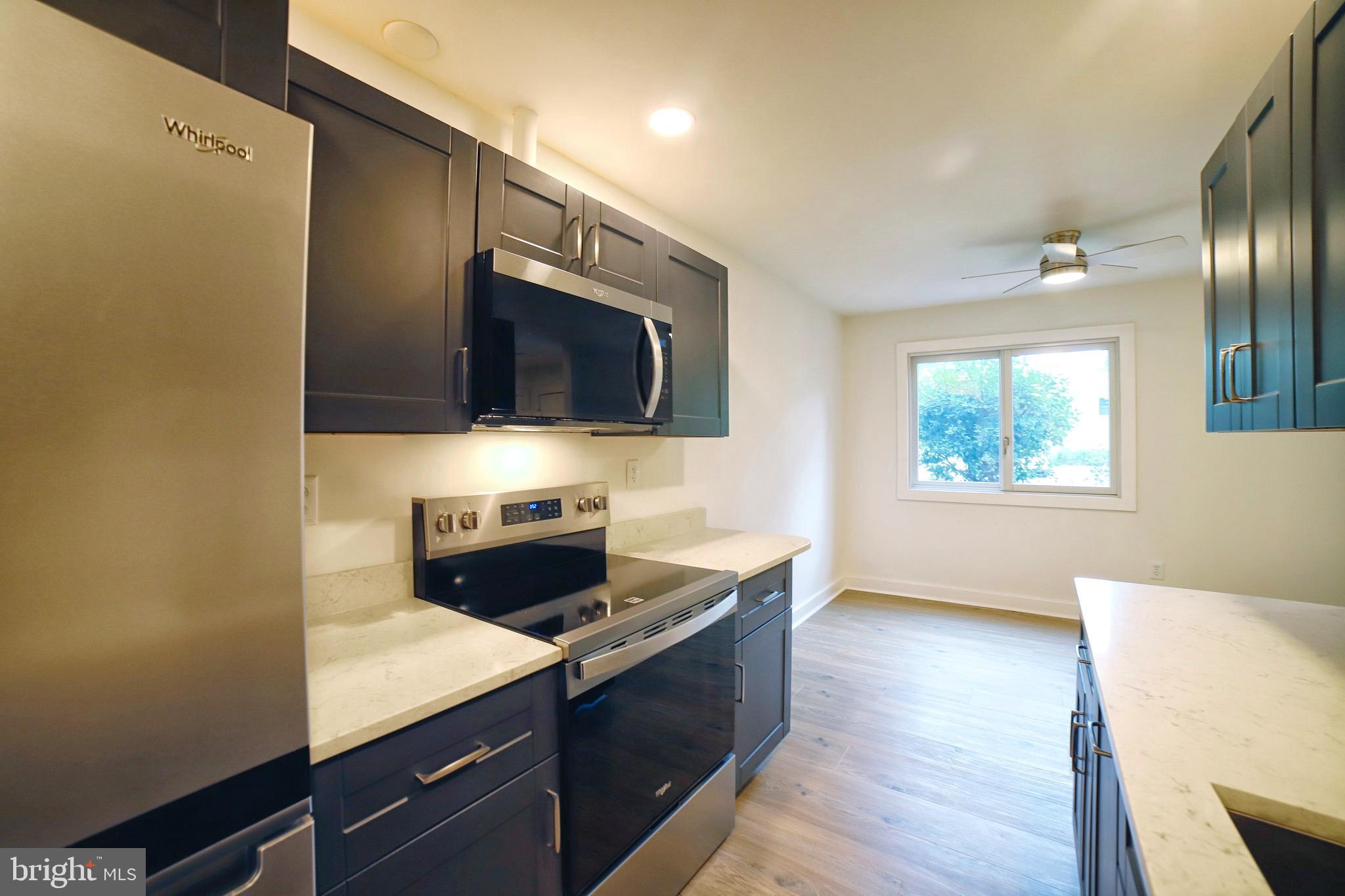 1021 CEDAR RIDGE COURT