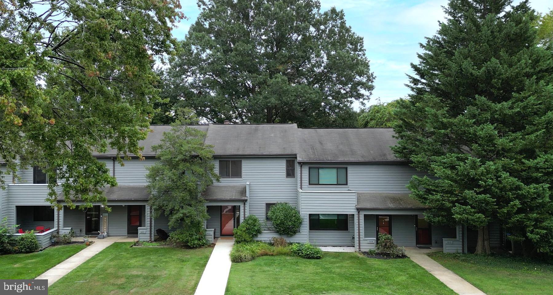 1021 CEDAR RIDGE COURT