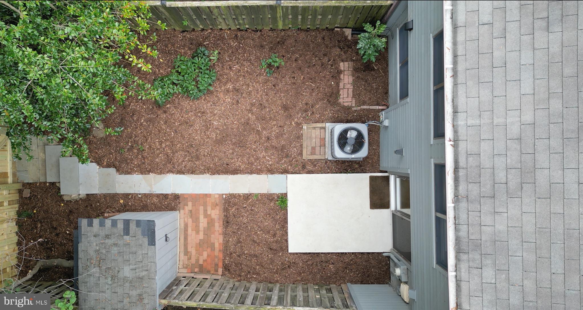 1021 CEDAR RIDGE COURT