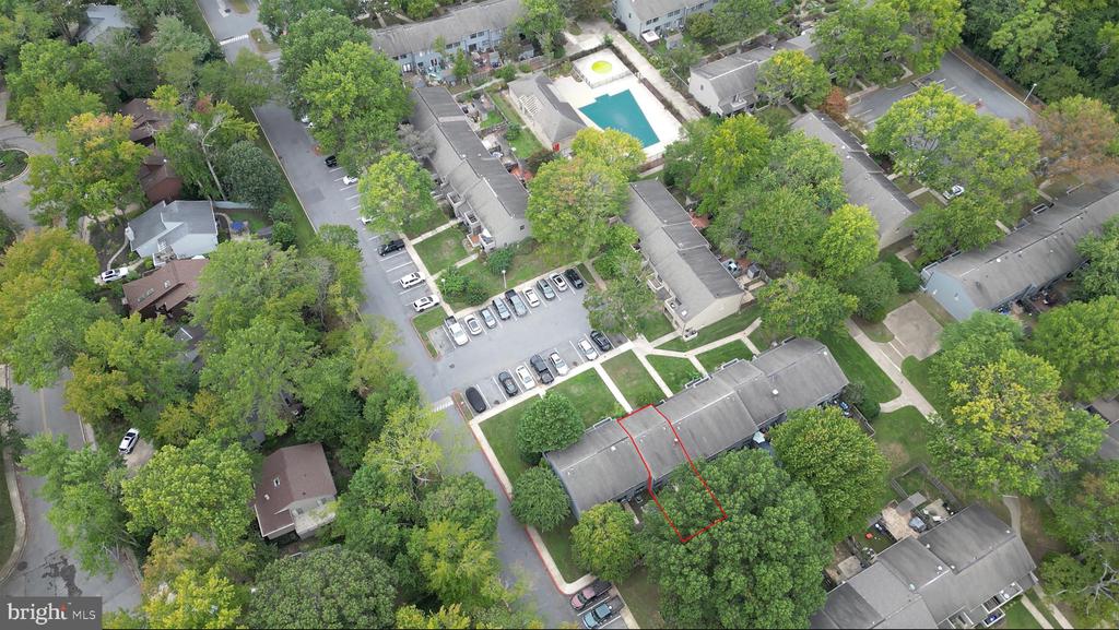 1021 CEDAR RIDGE COURT