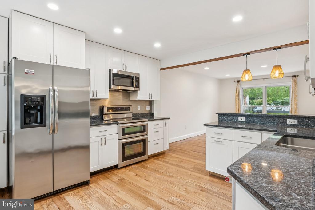 1227 HAMPTON ROAD