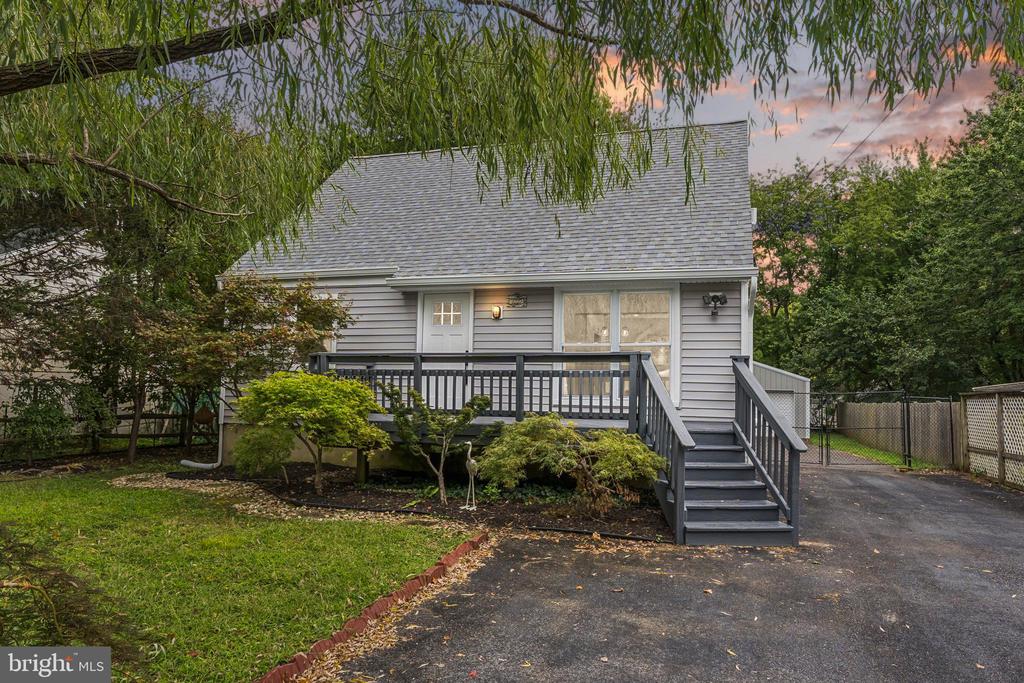 1227 HAMPTON ROAD