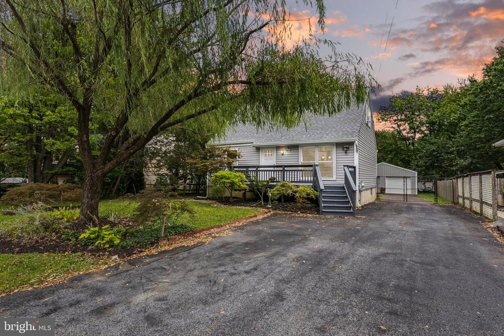 1227 HAMPTON ROAD
