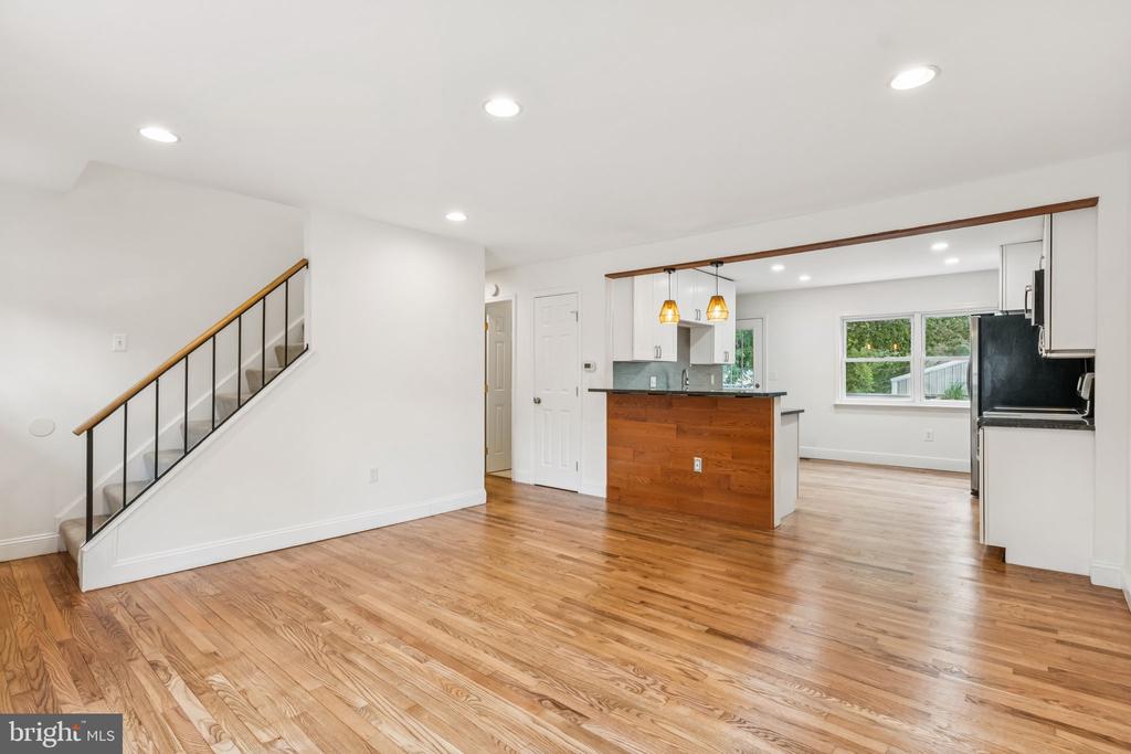 1227 HAMPTON ROAD