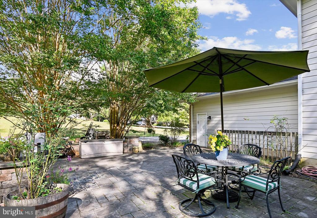 2034 HUNTWOOD DRIVE