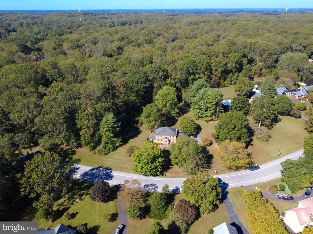 2034 HUNTWOOD DRIVE