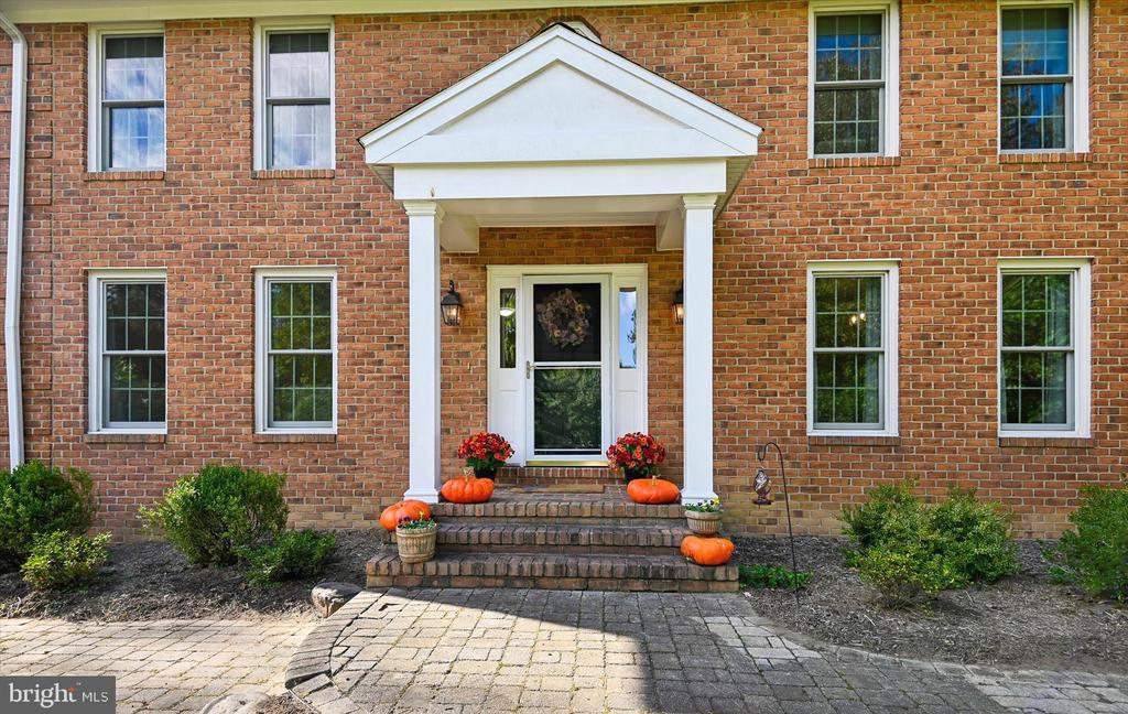 2034 HUNTWOOD DRIVE
