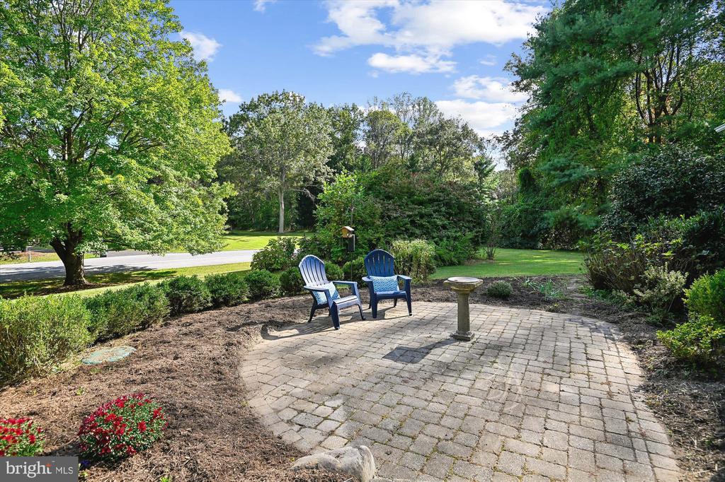2034 HUNTWOOD DRIVE