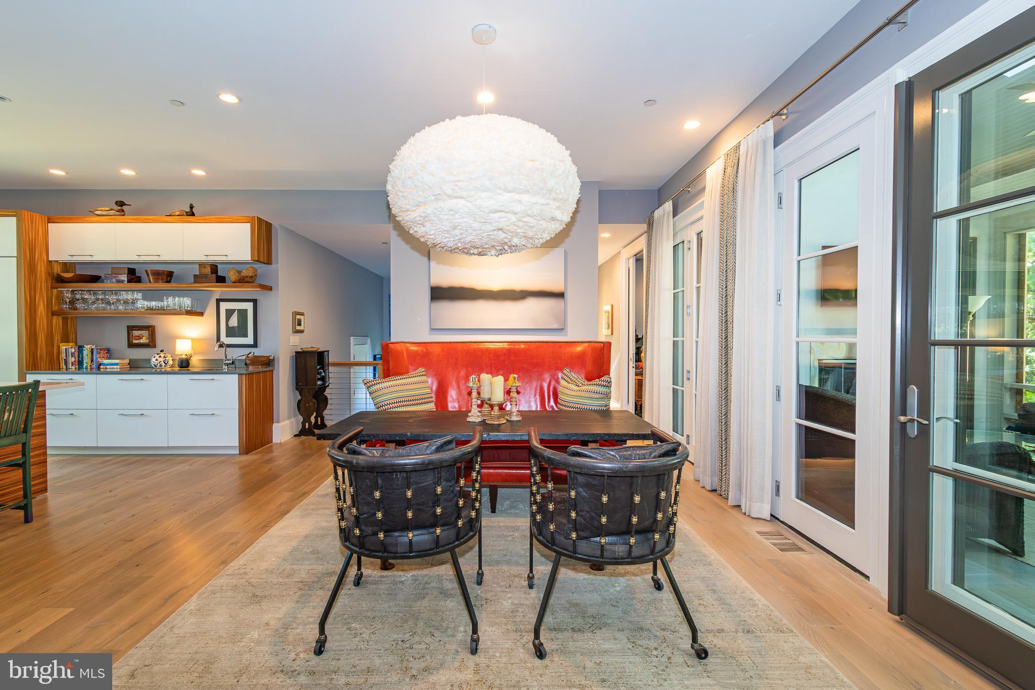 1004 MOSS HAVEN COURT