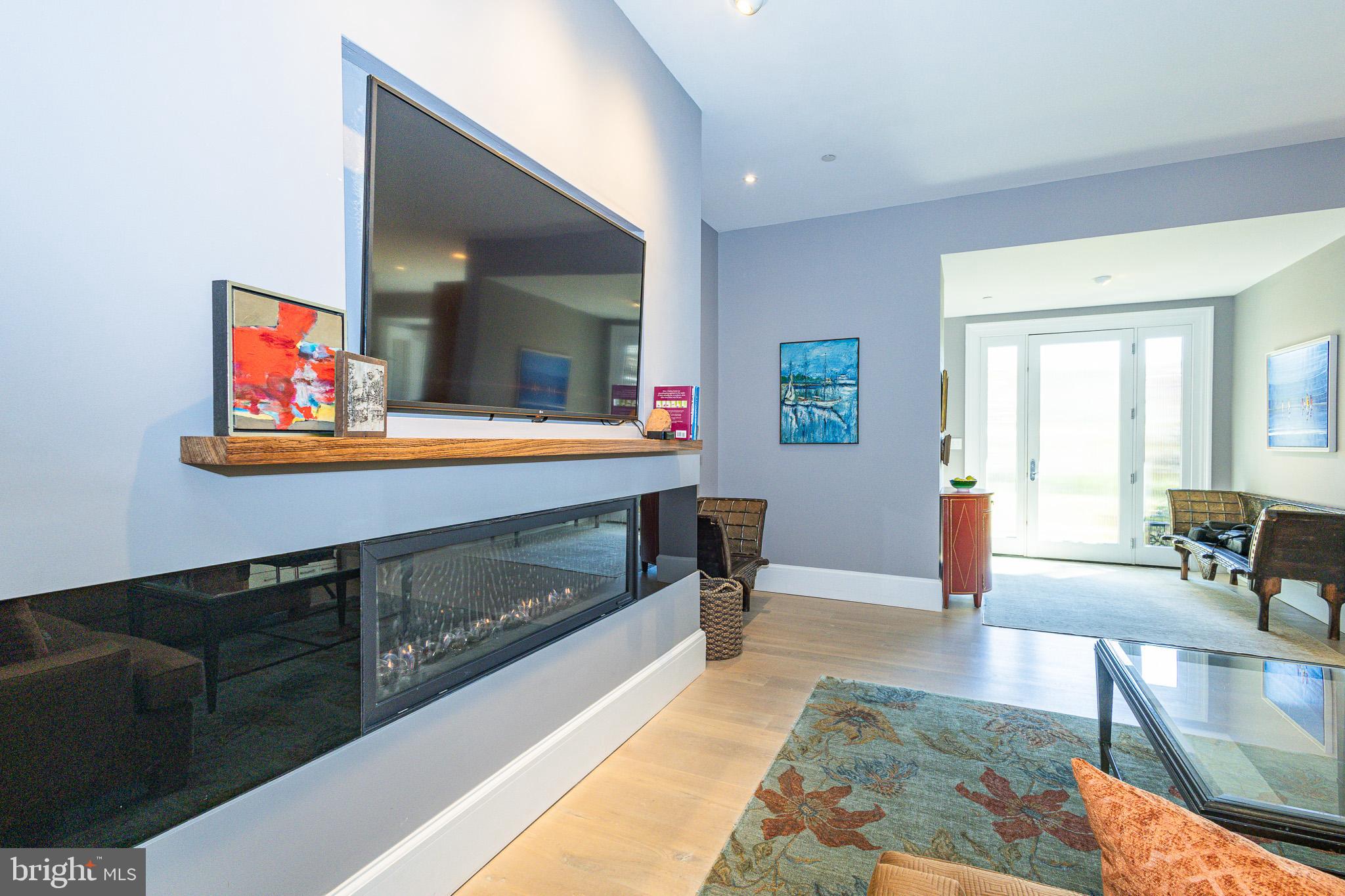 1004 MOSS HAVEN COURT