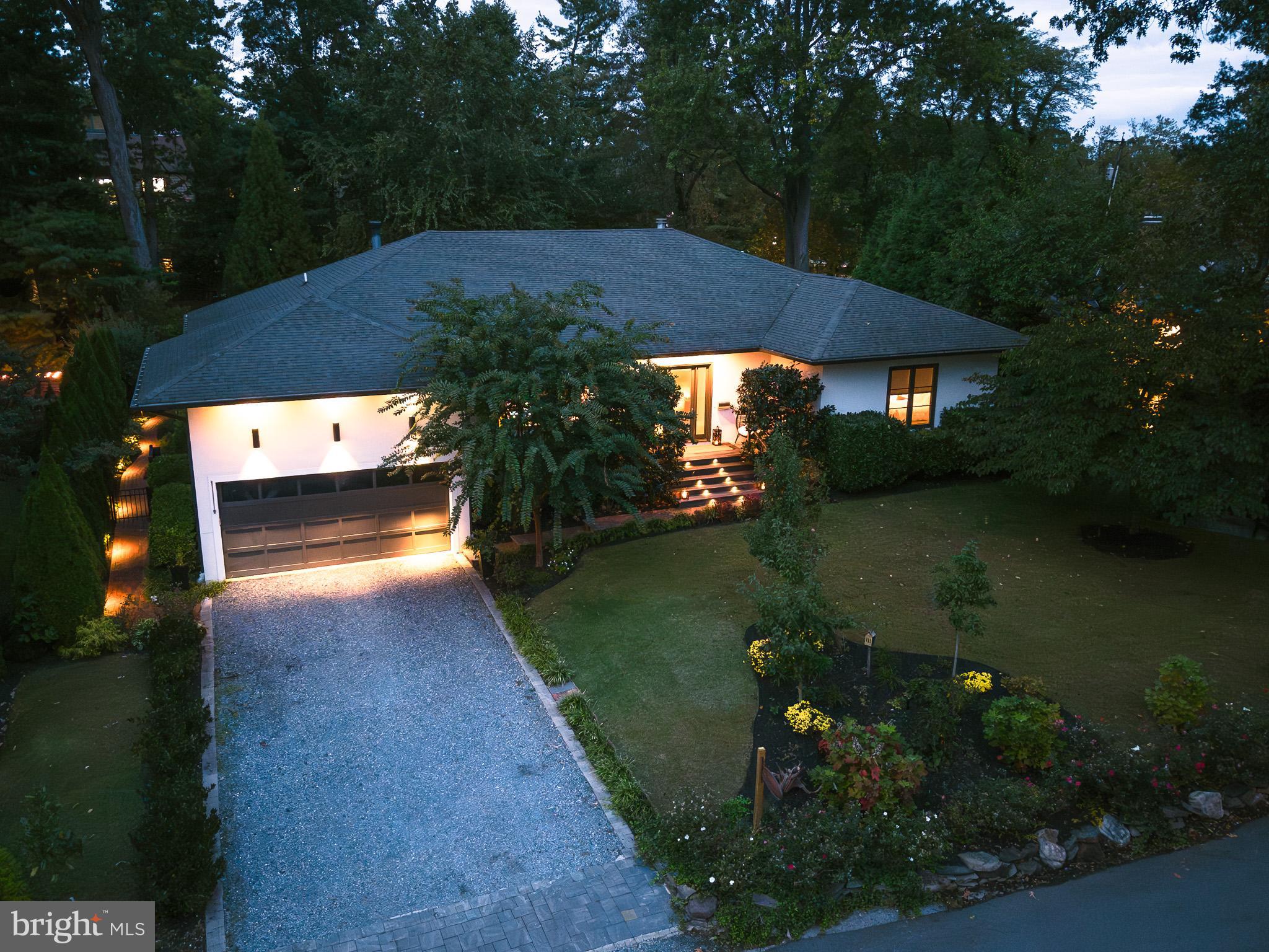 1004 MOSS HAVEN COURT